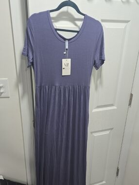 VII Lavender Maxi Dress with Scoop Neck